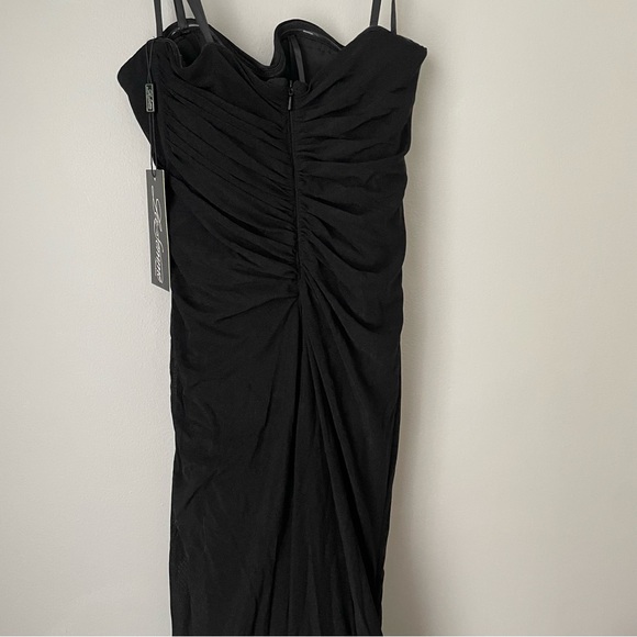 LA FEMME NWT Black Strapless Ruched Gown - Picture 11 of 15